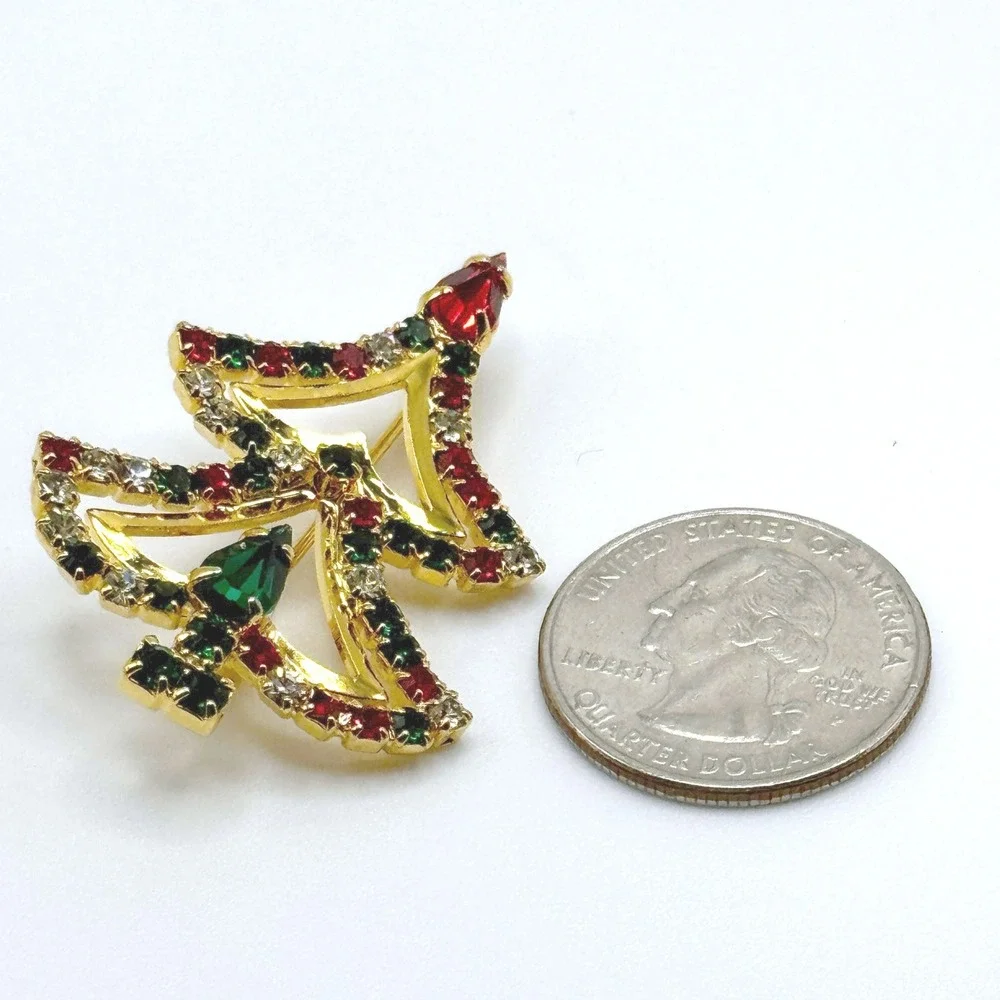 Vintage Christmas Tree Brooch Gold Tone Red Green Clear Rhinestone Holiday Pin